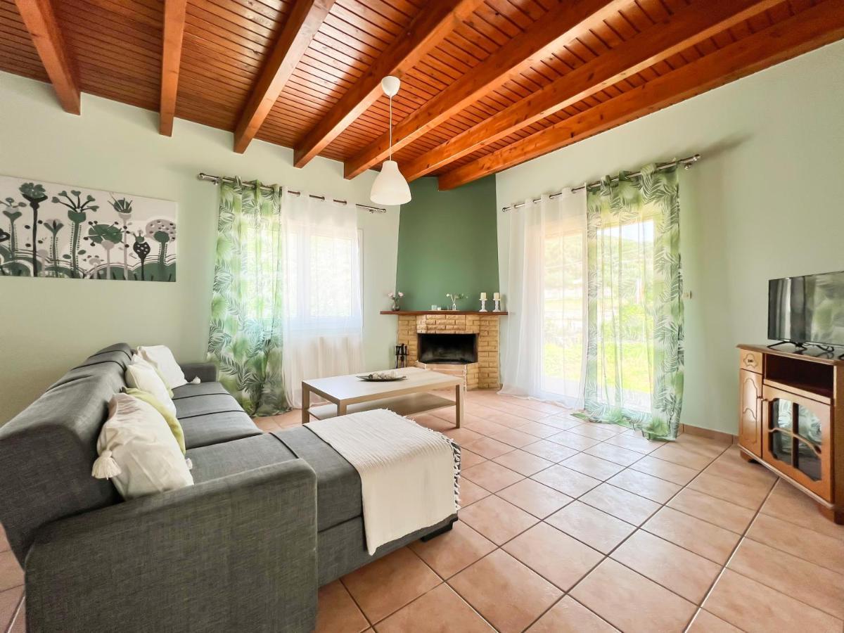 Edem Maisonette Parga Luaran gambar