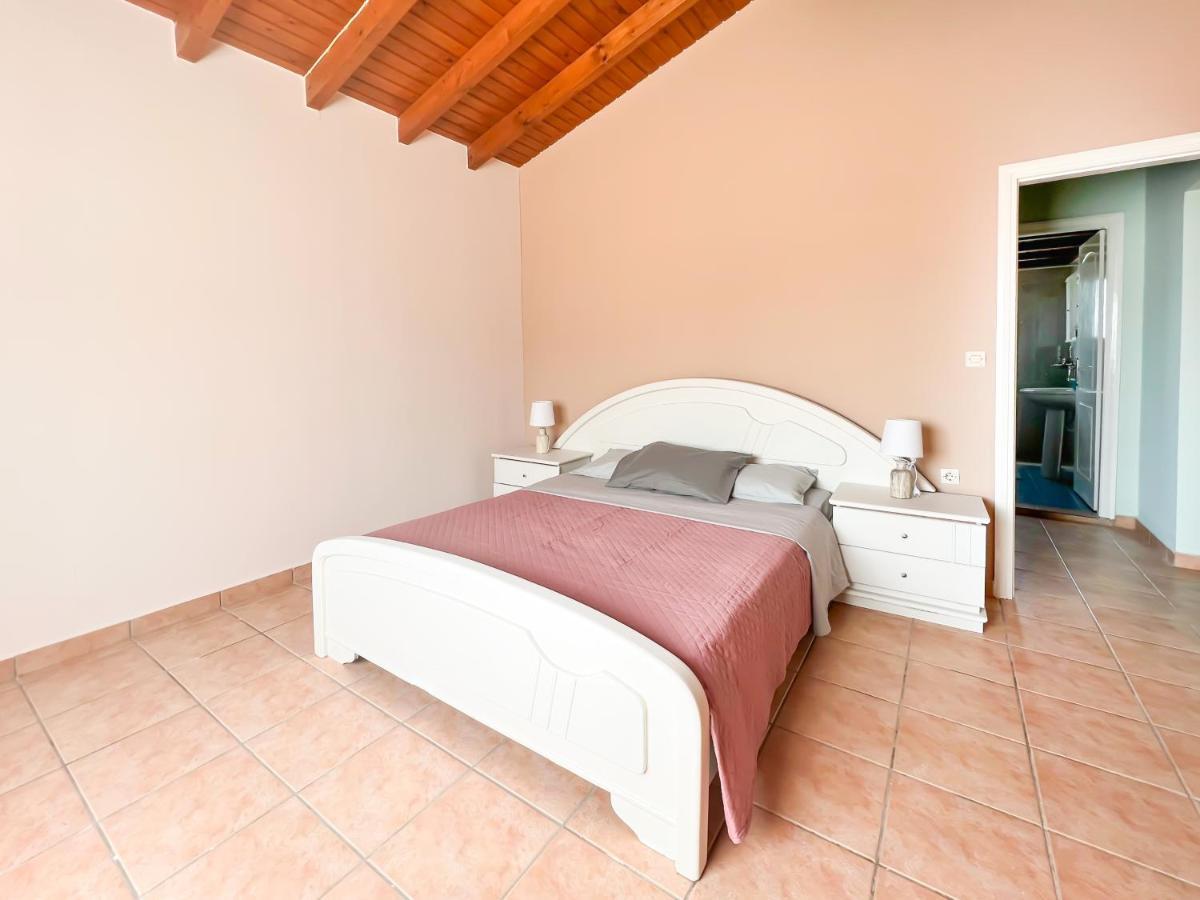 Edem Maisonette Parga Luaran gambar